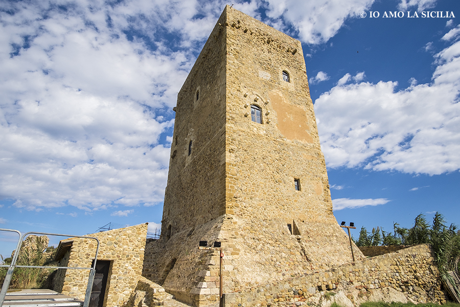 Castello di Campofelice di Roccella